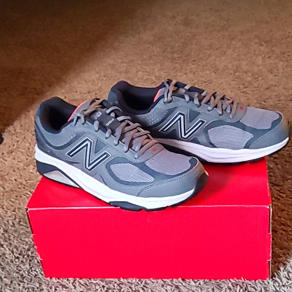 New Balance 1540v3 Woman's Gray Running Shoes.Size 10.5.,med width. - Picture 5 of 10